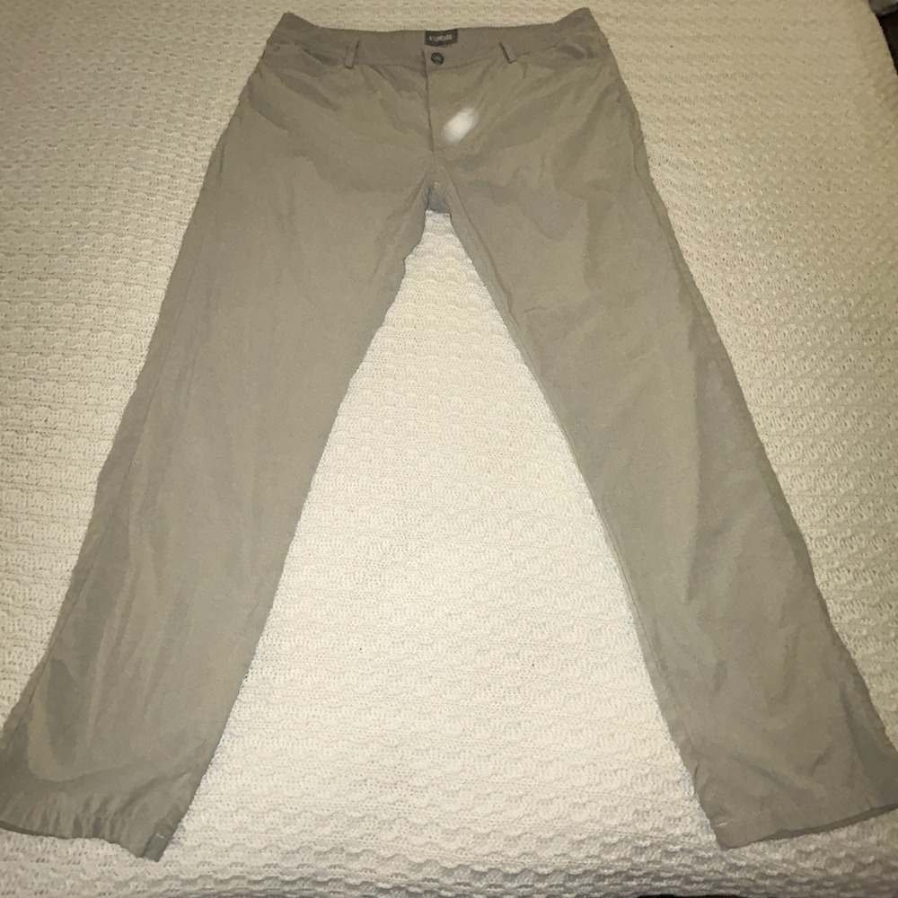 Linksoul Men's 38r Golf‎ PantsLight Weight Tan Chino